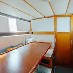 Stay In A Yacht - Algarve