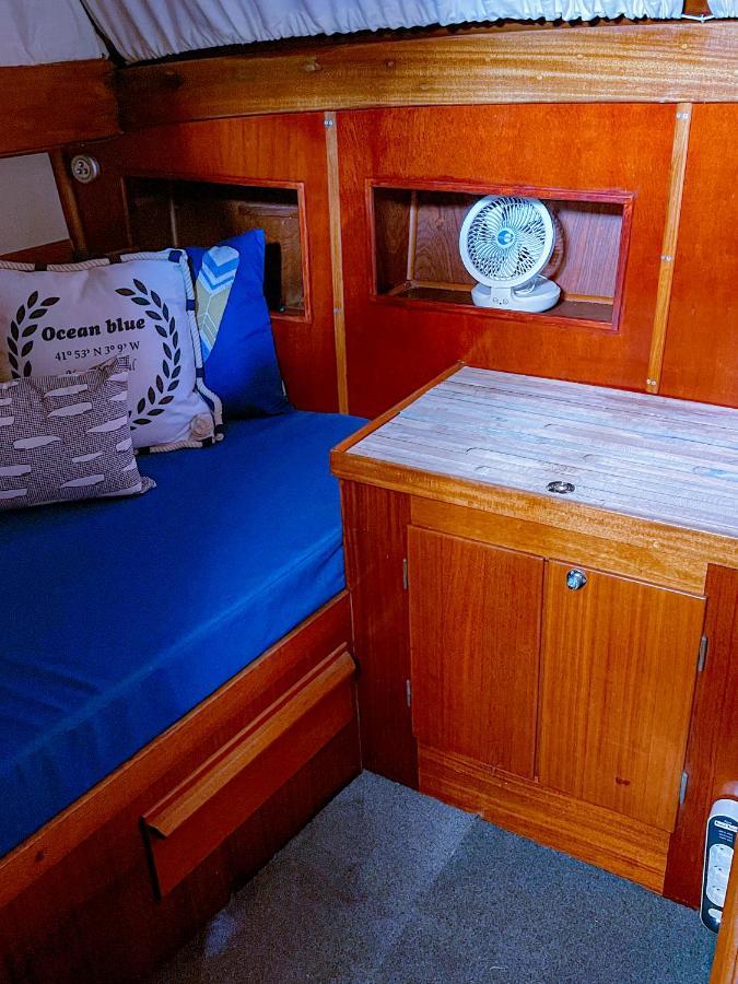 In A Yacht - Algarve *
