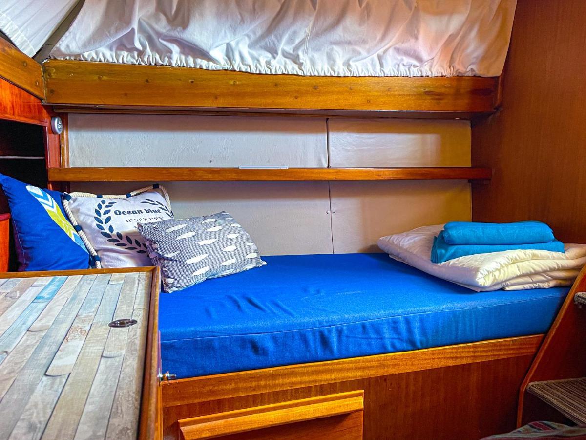 In A Yacht - Algarve Botel Albufeira